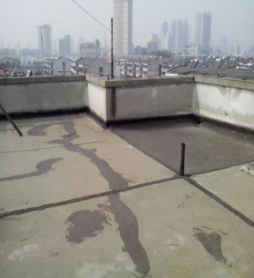 灵台漏水维修 楼顶漏水是什么原因，楼顶漏水维修方法是什么?